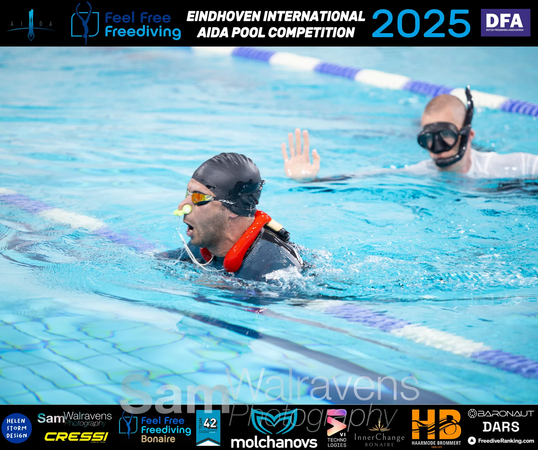 Blue Mind Freediving training session in Amsterdam - Freediver in the pool - Photo 6